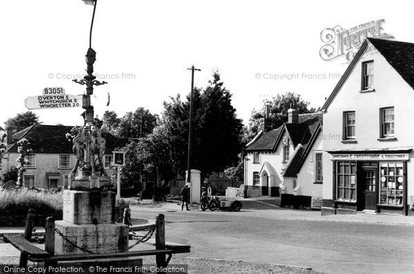 Photo of Kingsclere, Market Square 1951