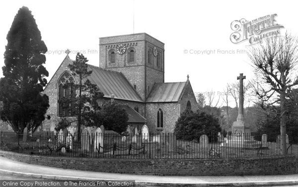 Photo of Kingsclere, St Mary's Church And Memorial c.1938