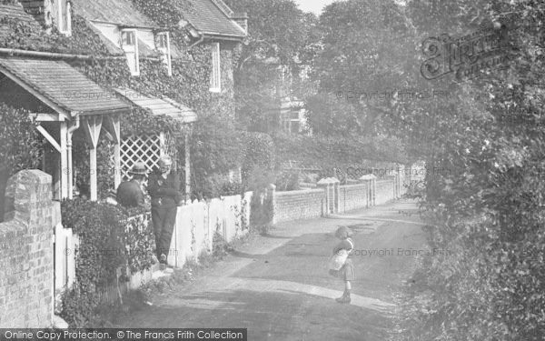 Photo of Kingsdown, Child In Upper Street 1918