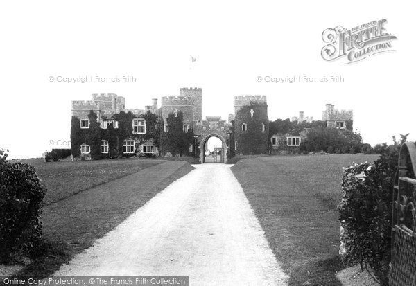 Photo of Kingsgate, The Castle 1908