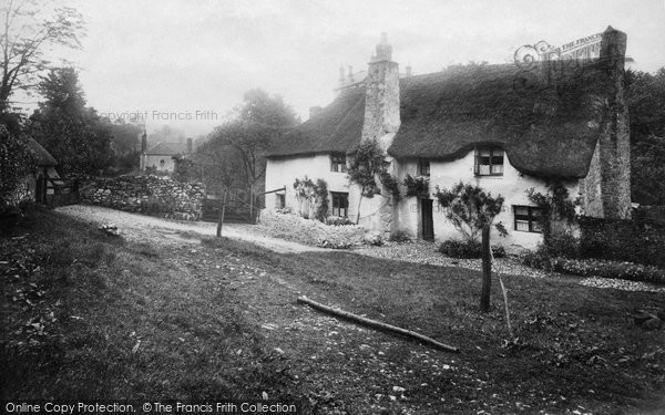 Photo of Kingskerswell, Old Cottage 1910