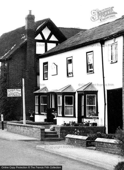 Photo of Kingsland, The Angel Inn c.1955