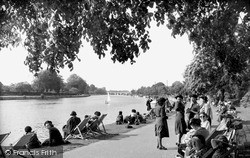 Kingston Upon Thames, The Thames c.1955, Kingston Upon Thames