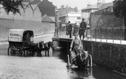 Kingston Upon Thames, Waggons In The Water Splash 1906, Kingston Upon Thames