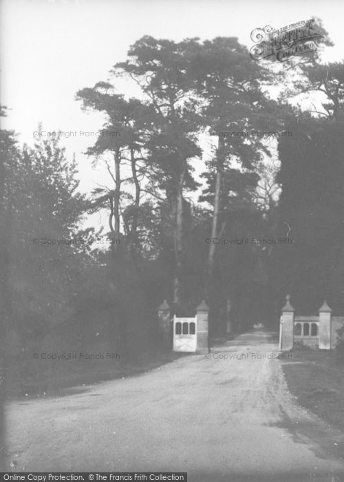 Photo of Kingswood, Entrance To Woodlands Way, Kingswood Warren 1927