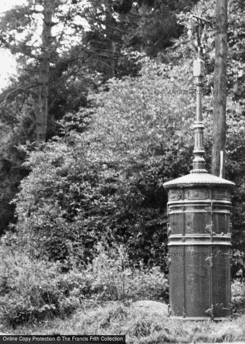 Photo of Kingswood, Street Lamp c.1955