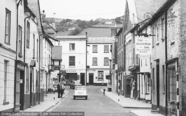 Photo of Kington, Bridge Street, The Queen's Head Inn c.1965