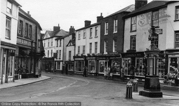 Photo of Kington, Upper Cross And High Street c.1956