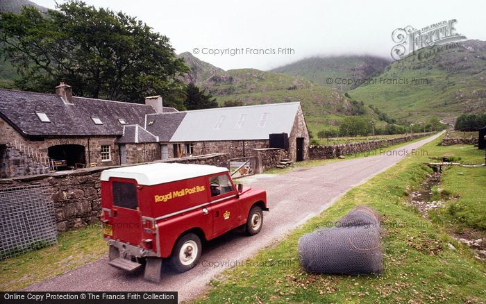 Photo of Kinloch Hourn, Royal Mail Post Bus c.1985