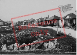 Clwyd Gardens c.1940, Kinmel Bay