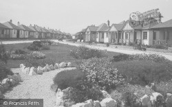 Kinmel Crescent, Sandy Cove c.1940, Kinmel Bay