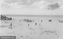 The Beach, Sandy Cove c.1960, Kinmel Bay