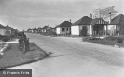 Woodside Avenue, Sandy Cove c.1939, Kinmel Bay