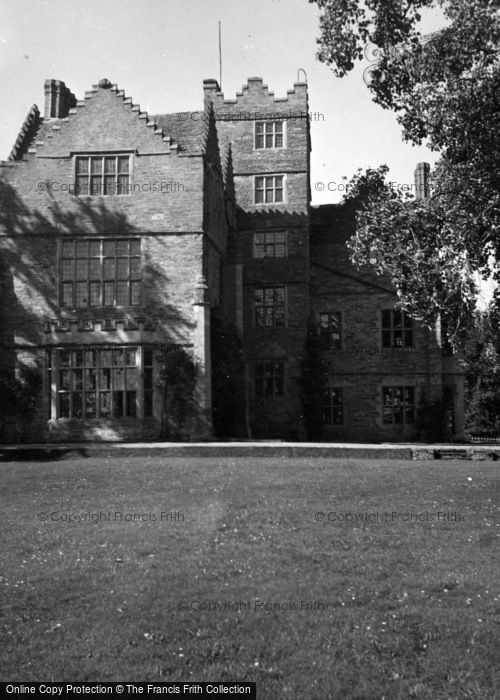 Photo of Kinnersley, Kinnersley Castle 1948