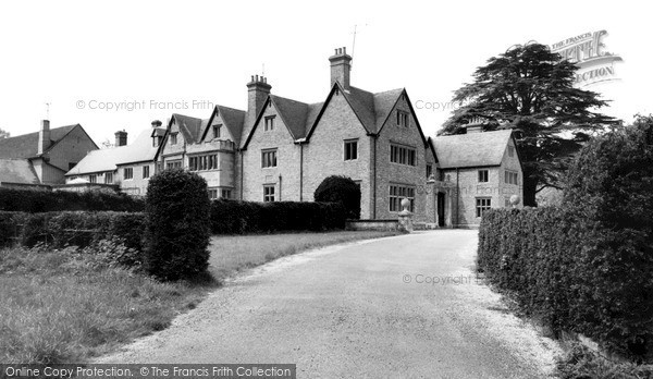 Photo of Kintbury, c.1960