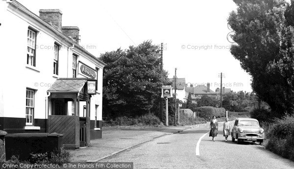 Photo of Kinver, The Vine Inn c.1955