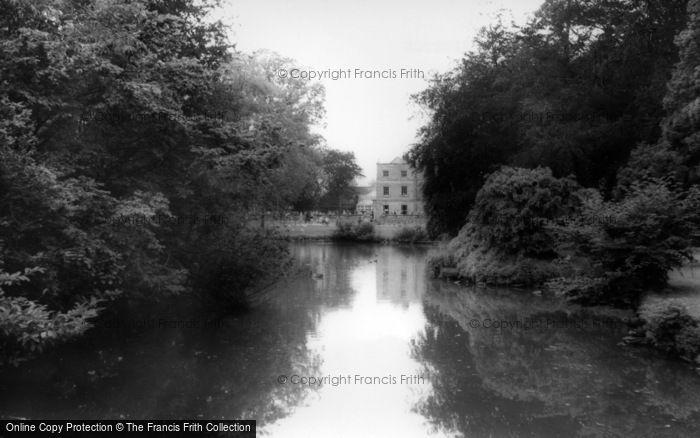Photo of Kirby Misperton, The Lake, Flamingo Park Zoo c.1960