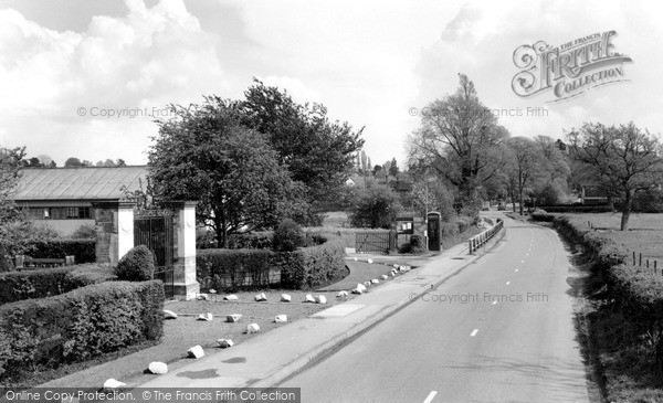 Photo of Kirby Muxloe, Memorial And Station Road c.1965