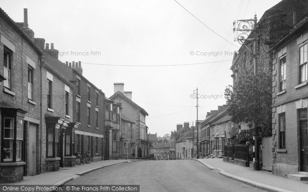 Photo of Kirkby Moorside, West End 1951