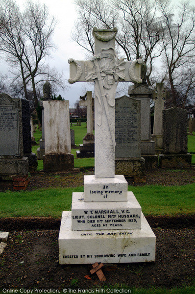 Photo of Kirkcaldy, Lieut Colonel W T Marsall's Gravestone 2005