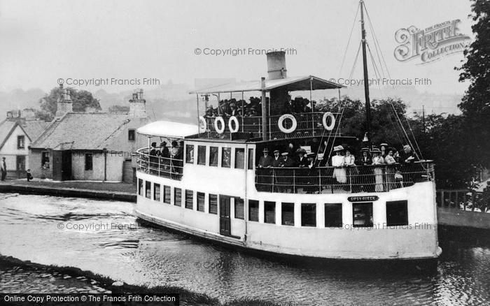 Photo of Kirkintilloch, The 'gypsy Queen' At Hillhead c.1900