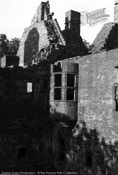 Photo of Kirkwall, Earl's Palace 1954