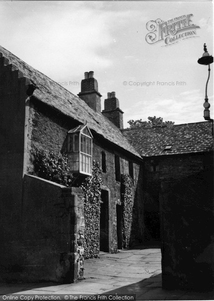 Photo of Kirkwall, Victoria Street 1954