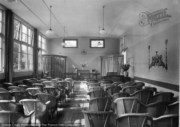 Photo of Kirn, Dhalling Mhor, The Concert Room c.1950