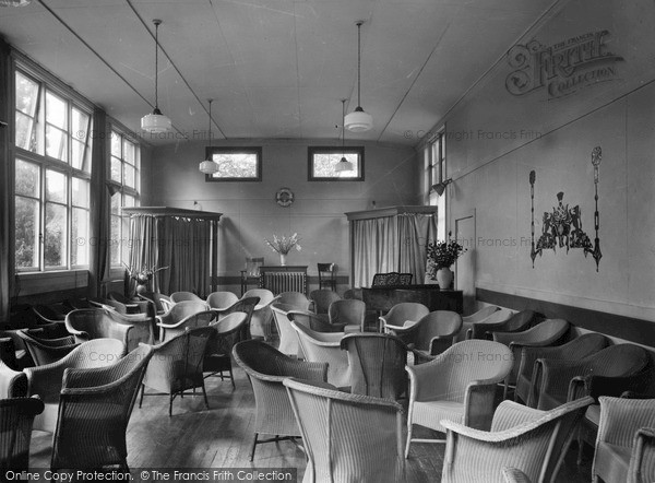 Photo of Kirn, Dhalling Mhor, The Concert Room c.1950