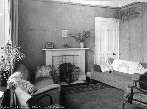 Photo of Kirn, Dhalling Mhor, The Drawing Room c.1950