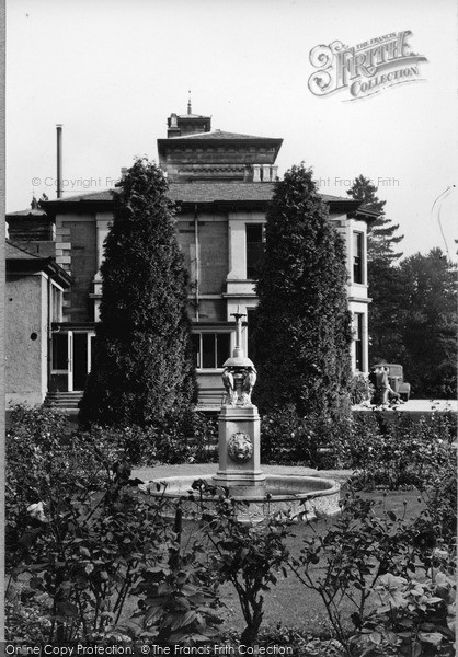 Photo of Kirn, Dhalling Mhor, The Fountain c.1955