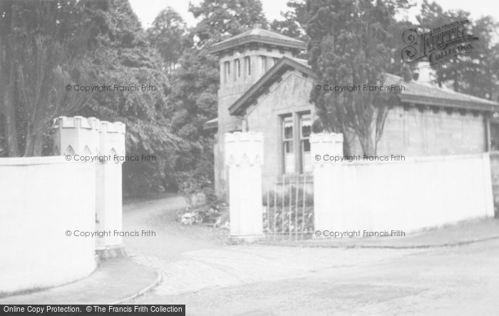 Photo of Kirn, Dhalling Mhor, The Lodge Gates c.1955