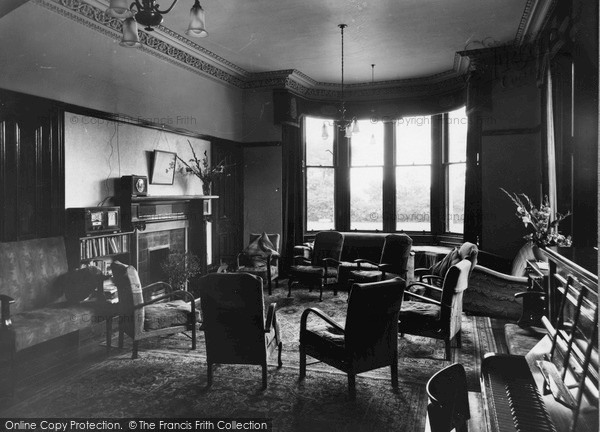 Photo of Kirn, Dhalling Mhor, The Lounge c.1950