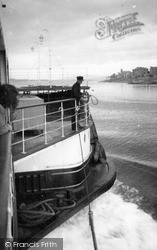 The Boat Leaving c.1955, Kirn