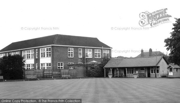 Photo of Knaphill, Bowling Green And School c.1965