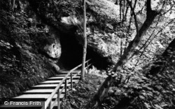 Mother Shipton's Cave c.1965, Knaresborough