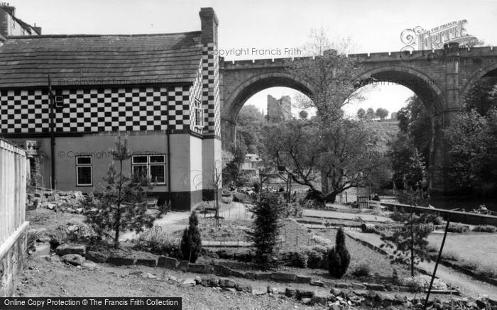 Photo of Knaresborough, Ye Olde Manor House Tea Gardens c.1960