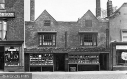 Ye Oldest Chemist Shoppe In England 1924, Knaresborough