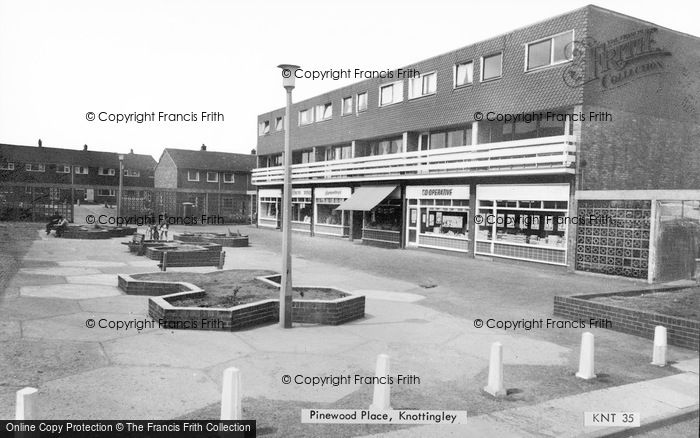 Photo of Knottingley, Pinewood Place c.1965