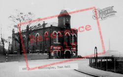 The Town Hall c.1950, Knottingley