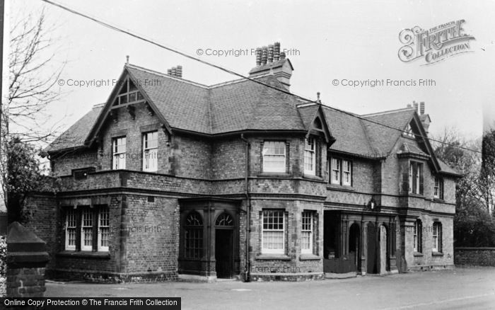 Photo of Knowsley, The Derby Arms c.1955