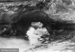 Arches 1895, Ladram Bay