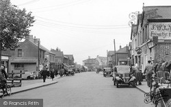 High Road 1950, Laindon