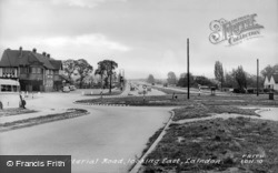 Southend Arterial Road c.1955, Laindon