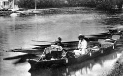 A Couple On The Thames 1907, Laleham