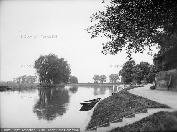 Photo of Laleham, The River Thames 1890