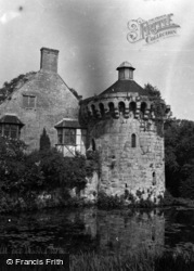 Scotney Castle 1953, Lamberhurst