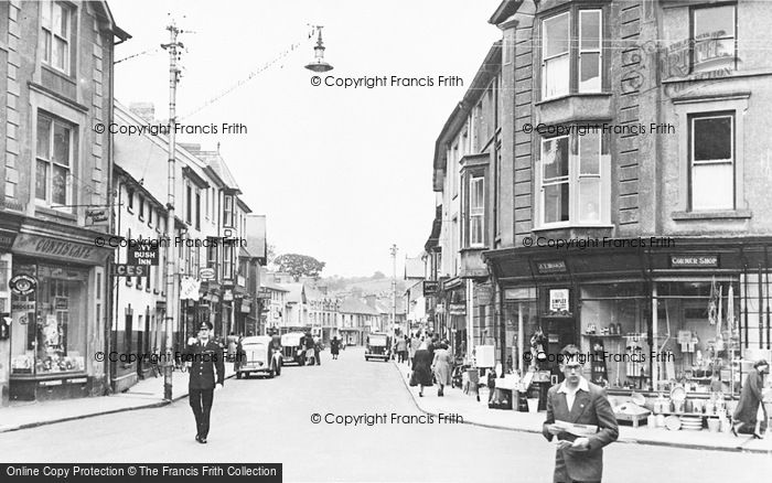 Photo of Lampeter, High Street c.1955