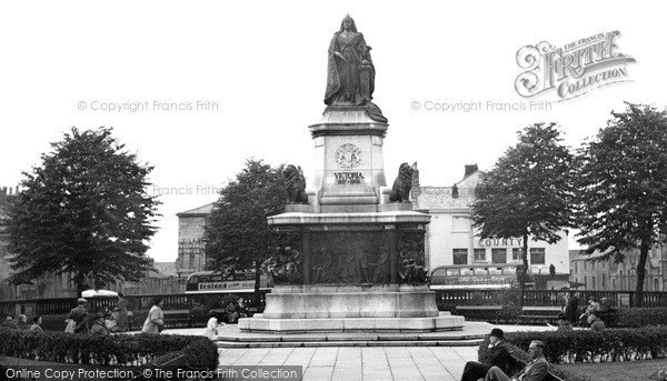Photo of Lancaster, Memorial Gardens, Dalton Square c.1955
