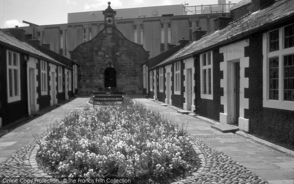 Photo of Lancaster, Penny's Hospital Almshouses, King Street 2004